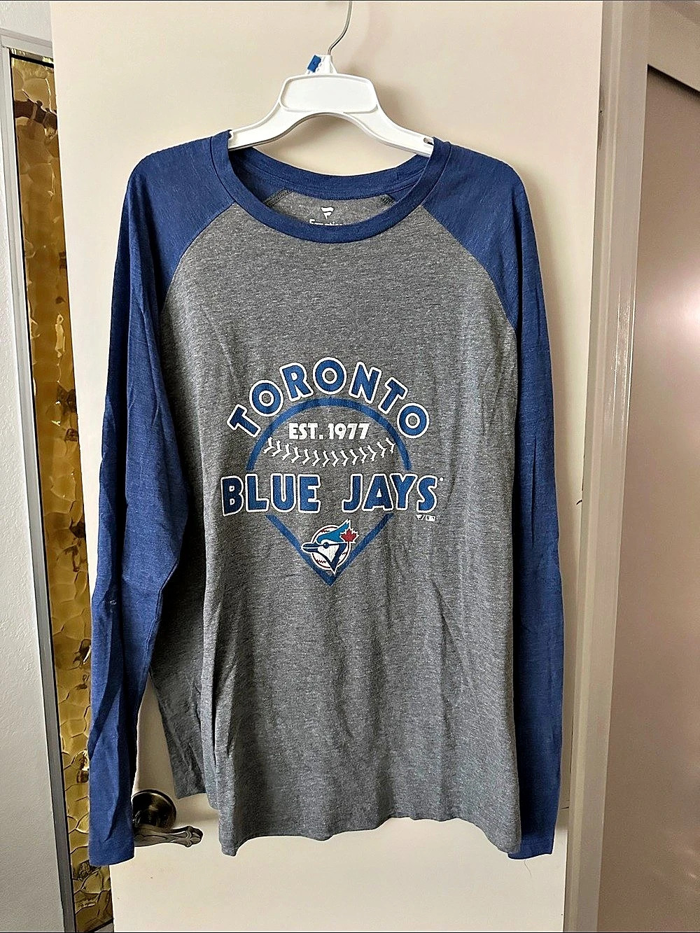 Fanatics Toronto Blue Jays MLB Long Sleeve Raglan T-Shirt Raglan Jersey Gray &